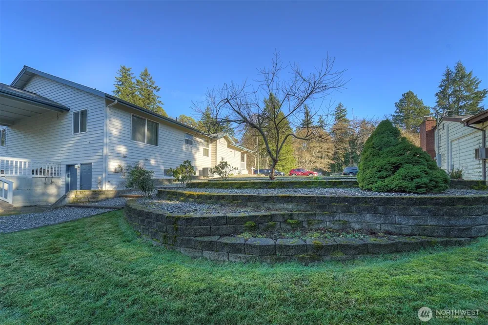 3029 Pickering Avenue NE