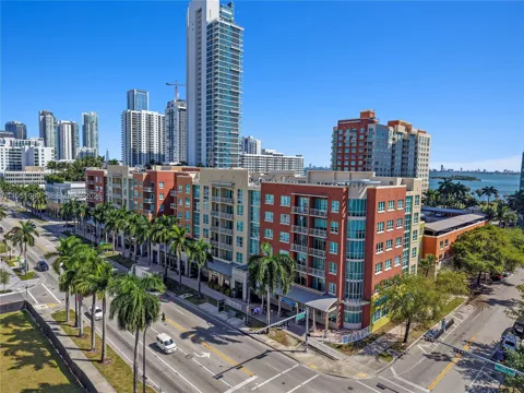 2001 Biscayne Blvd #3213