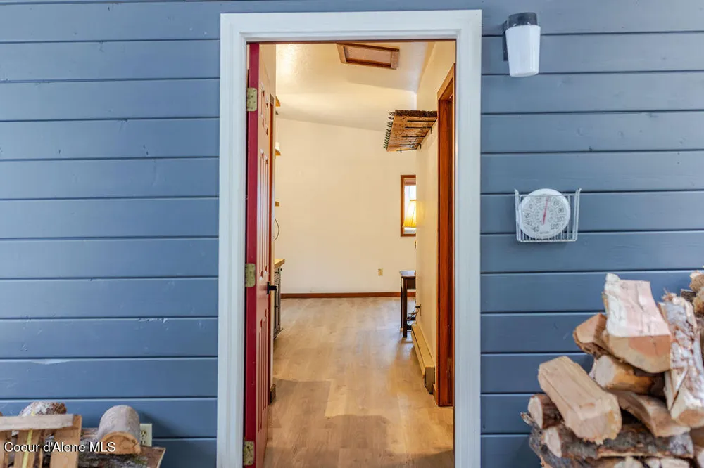 900 Trestle Creek Road Hope, ID 83836
