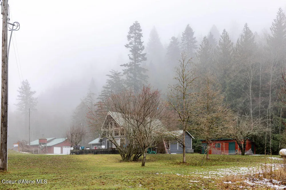 900 Trestle Creek Road Hope, ID 83836