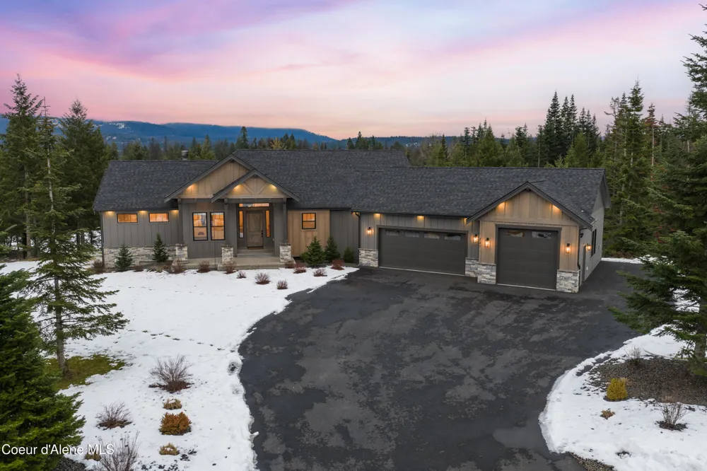 227 Mesa Drive Athol, ID 83801