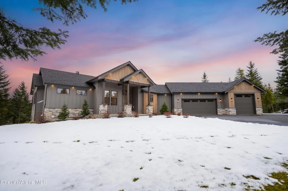 227 Mesa Drive Athol, ID 83801