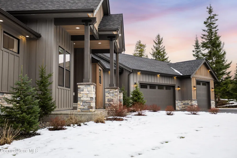 227 Mesa Drive Athol, ID 83801