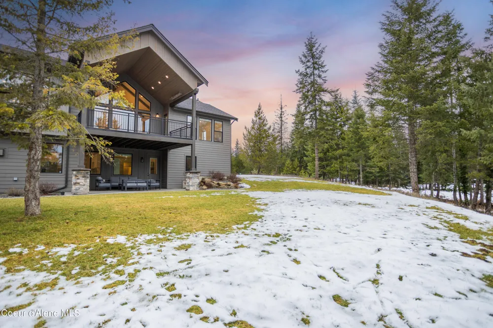 227 Mesa Drive Athol, ID 83801