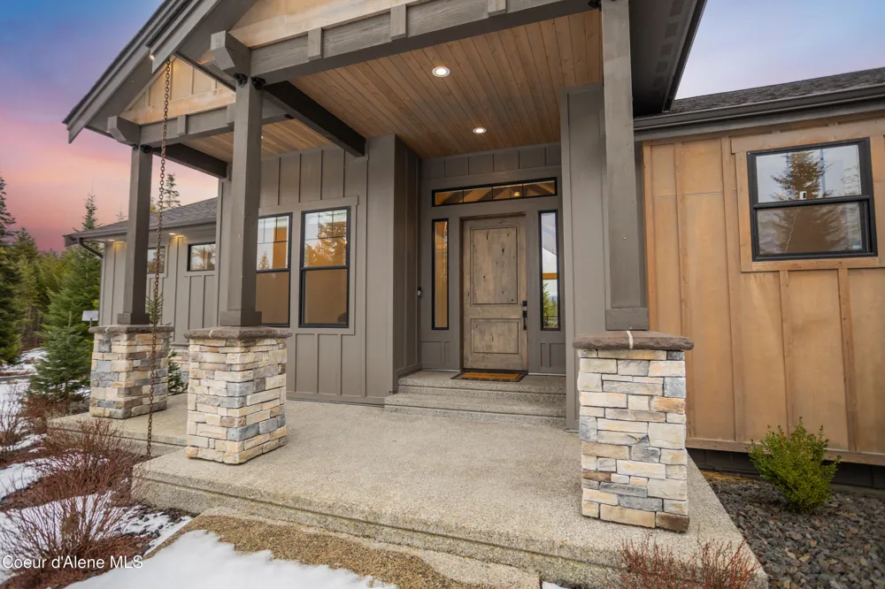227 Mesa Drive Athol, ID 83801