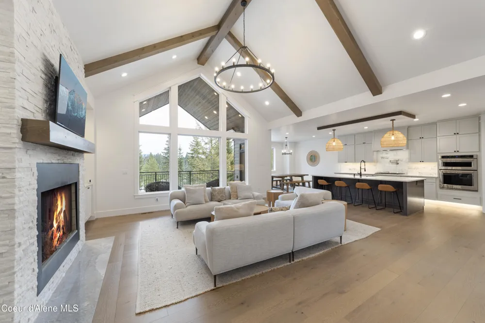 227 Mesa Drive Athol, ID 83801