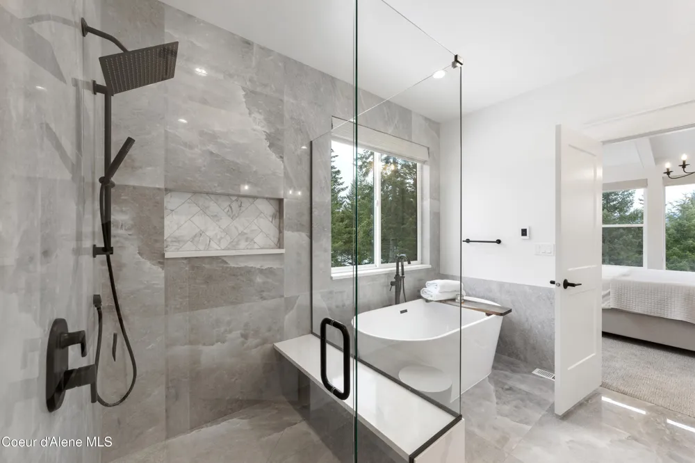 227 Mesa Drive Athol, ID 83801