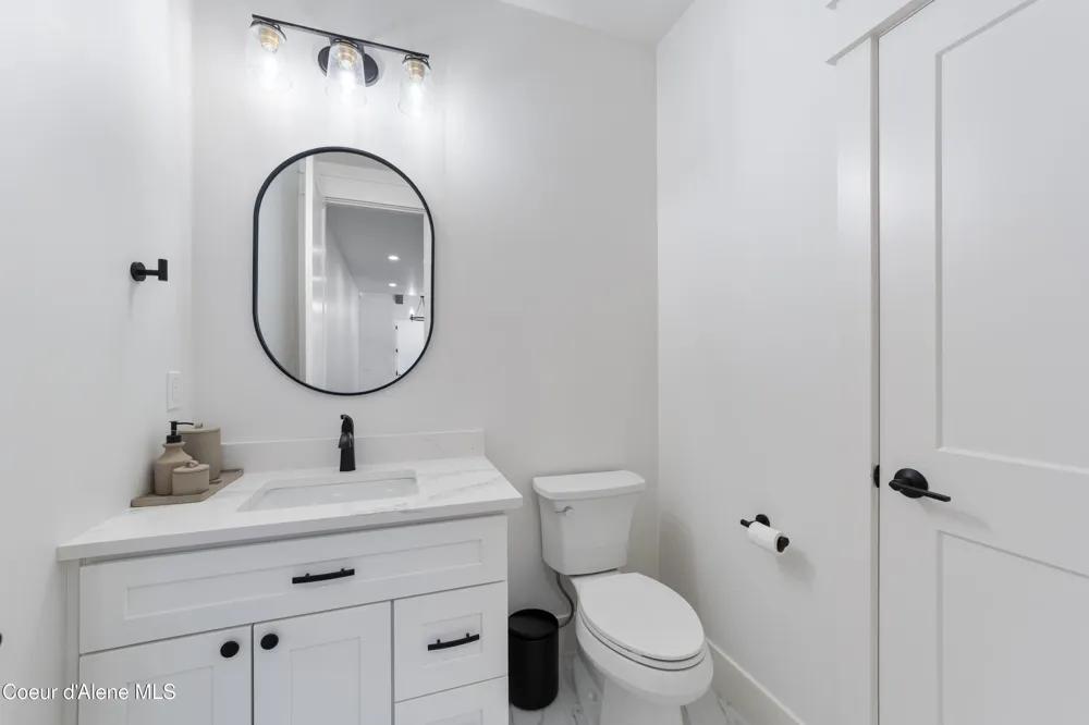 227 Mesa Drive Athol, ID 83801