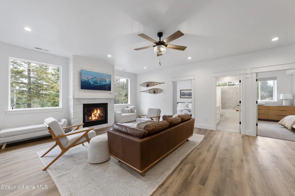 227 Mesa Drive Athol, ID 83801