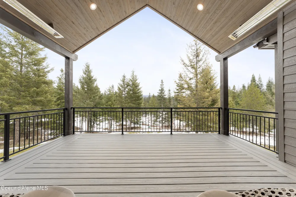 227 Mesa Drive Athol, ID 83801