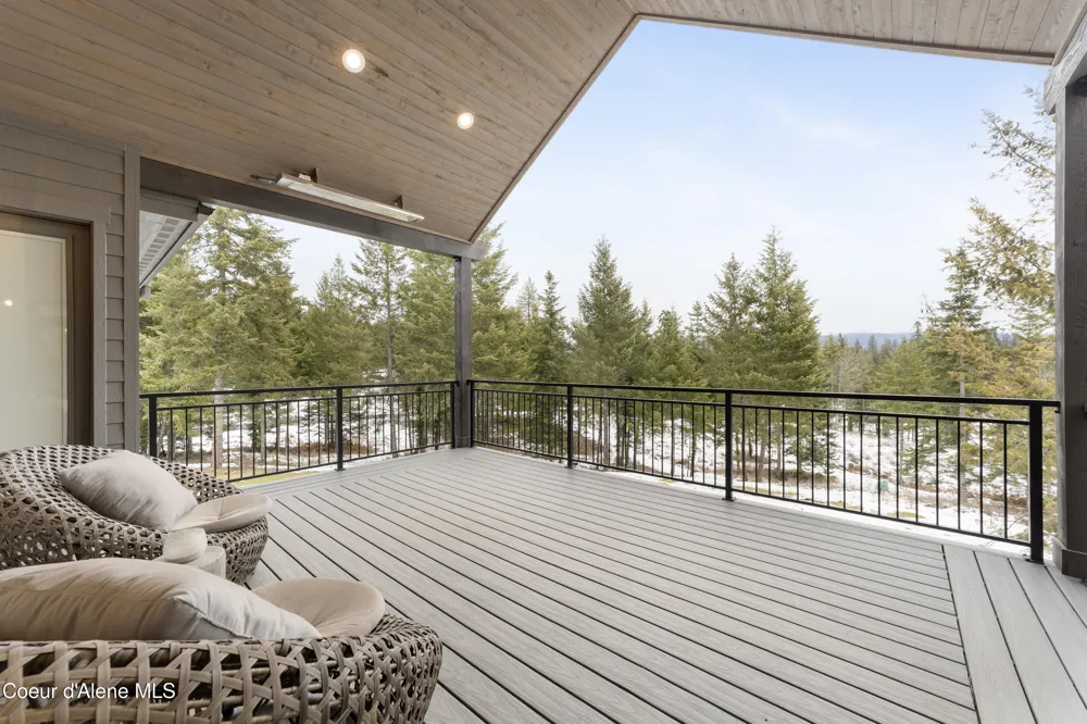 227 Mesa Drive Athol, ID 83801