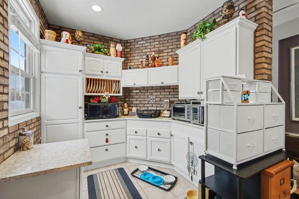 1087 Barrington NW Walker City, MI 49534