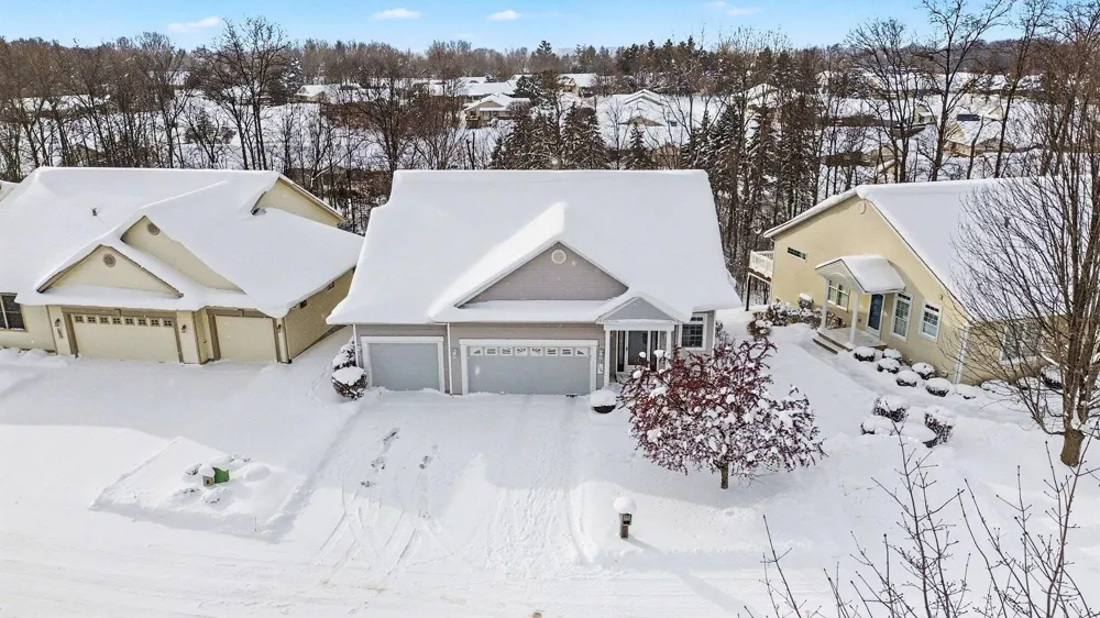 1087 Barrington NW Walker City, MI 49534