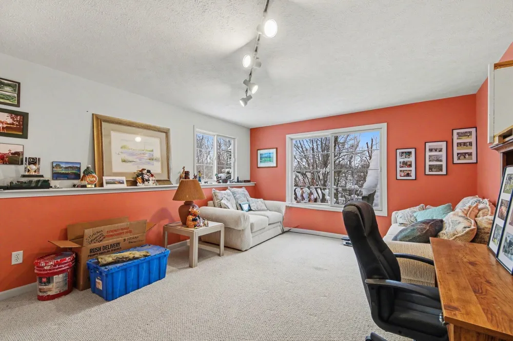 1087 Barrington NW Walker City, MI 49534