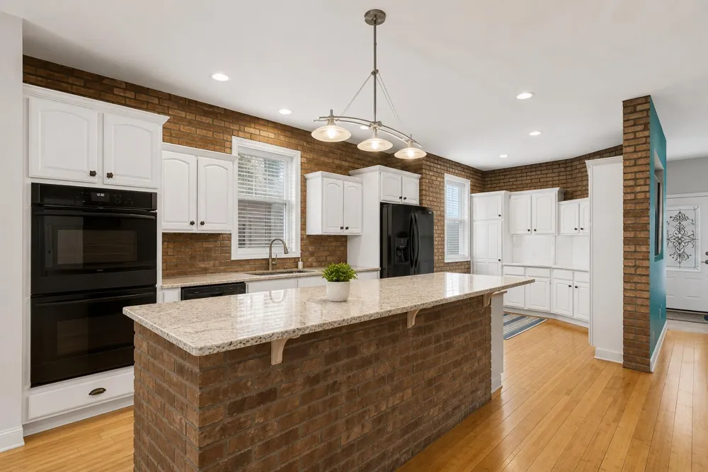 1087 Barrington NW Walker City, MI 49534