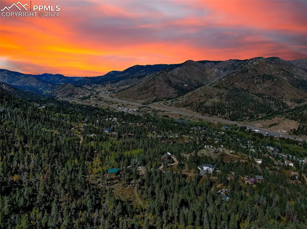 5260 Kulsa Road Cascade, CO 80809