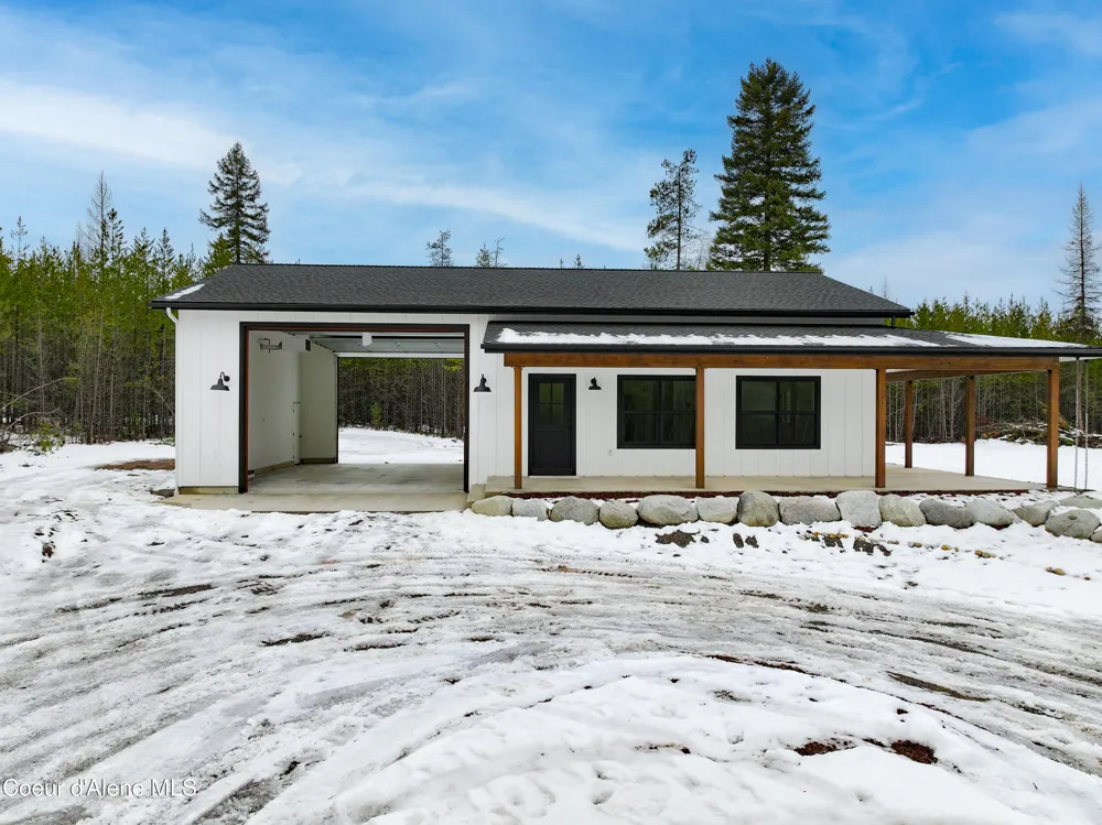 252 Doc Holliday Drive Spirit Lake, ID 83869