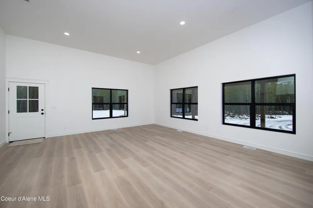 252 Doc Holliday Drive Spirit Lake, ID 83869