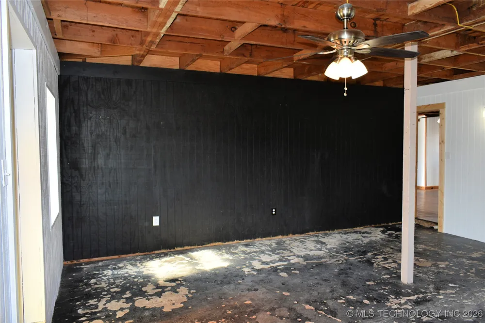 105 W Valliant Avenue Fort Towson, OK 74735