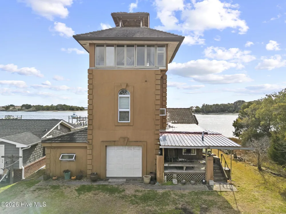 143 Capn Deck Lane Cedar Point, NC 28584