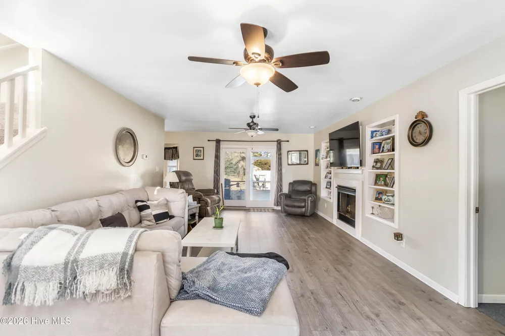 103 Trenor Lane Powells Point, NC 27966
