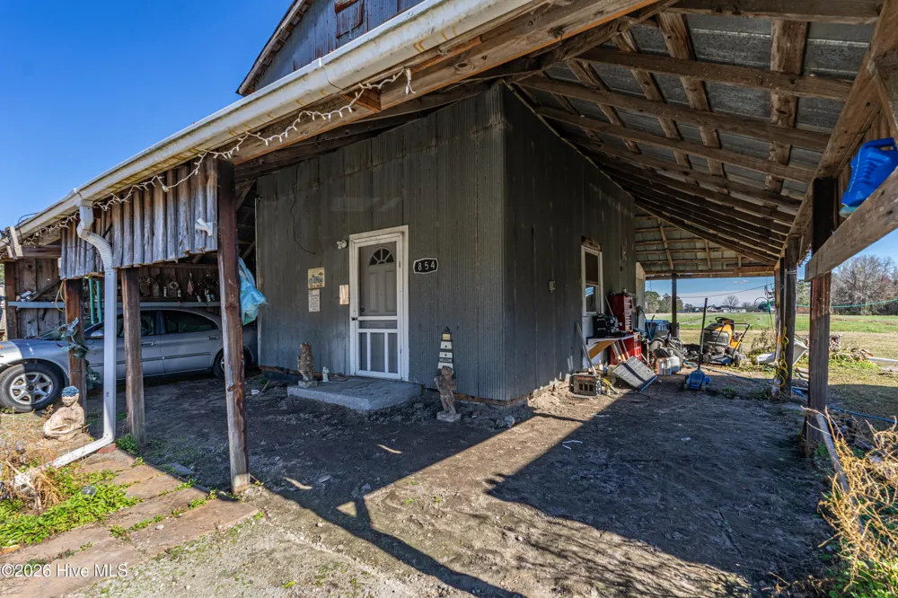852 Bug Hill Road Nakina, NC 28455