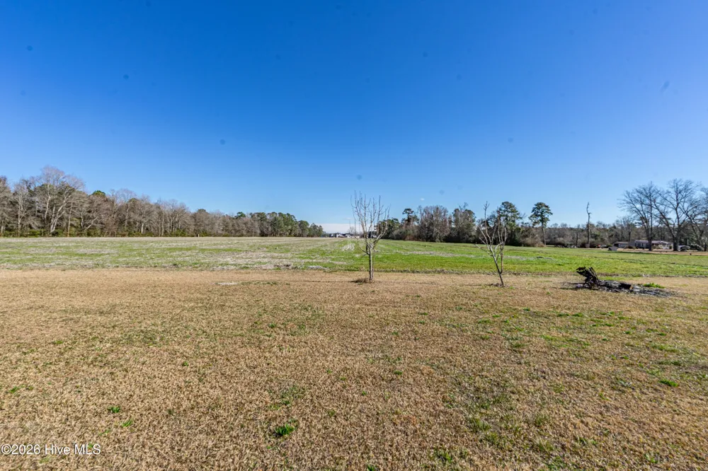 852 Bug Hill Road Nakina, NC 28455