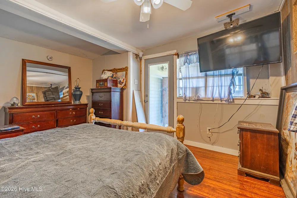 852 Bug Hill Road Nakina, NC 28455