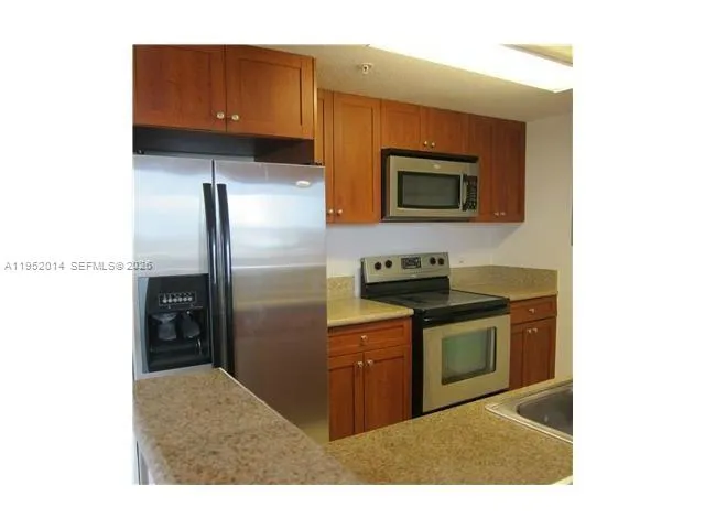 36 NW 6th Ave #603 Miami, FL 33128