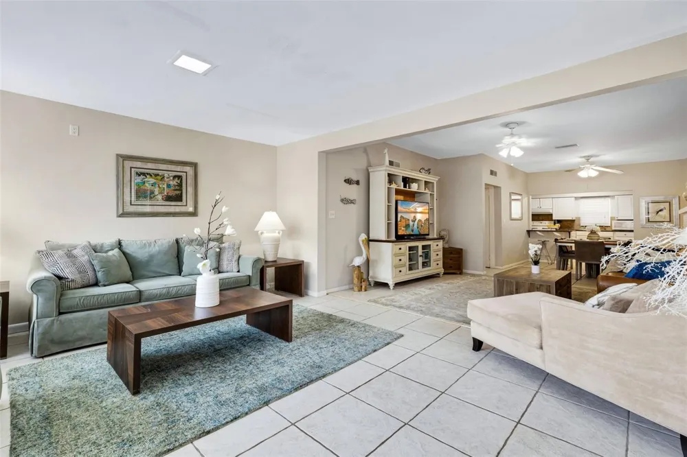 18 HEILWOOD STREET Clearwater, FL 33767
