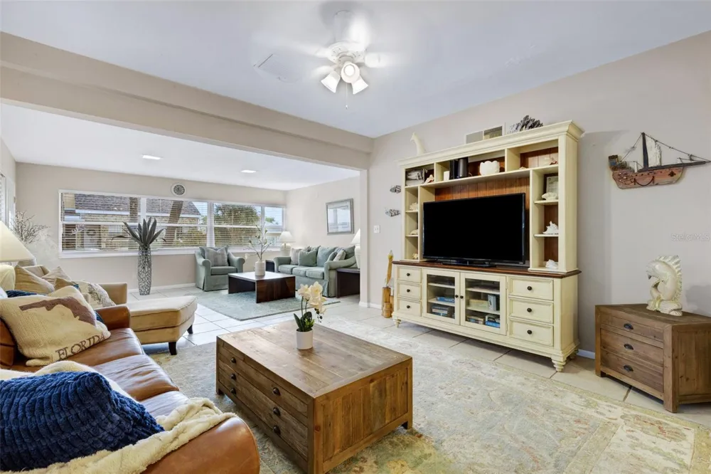 18 HEILWOOD STREET Clearwater, FL 33767