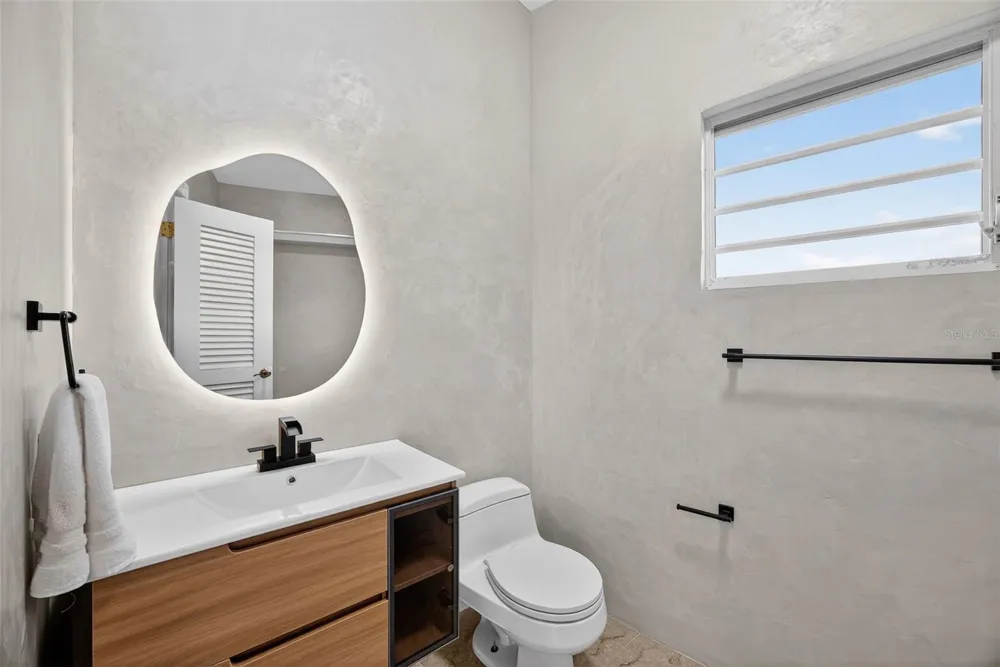 50 PENINSULA DE SAN JUAN Humacao, PR 00791