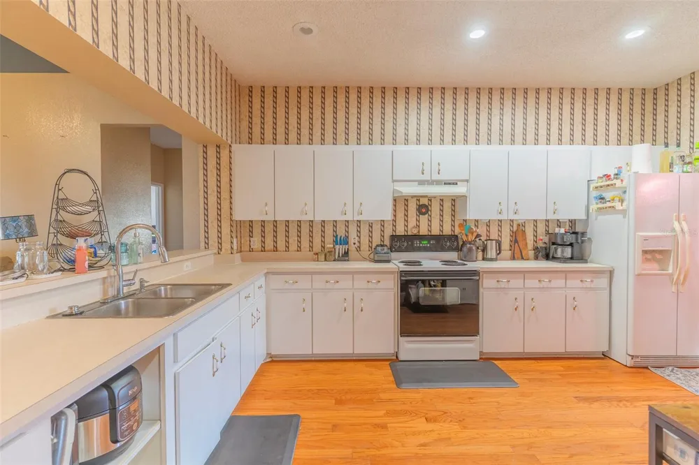 4317 DINNER LAKE DRIVE Lake Wales, FL 33859