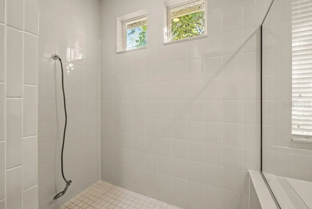 25515 HAWKS RUN LANE Sorrento, FL 32776