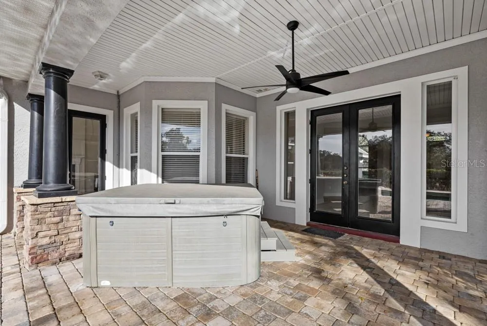 25515 HAWKS RUN LANE Sorrento, FL 32776