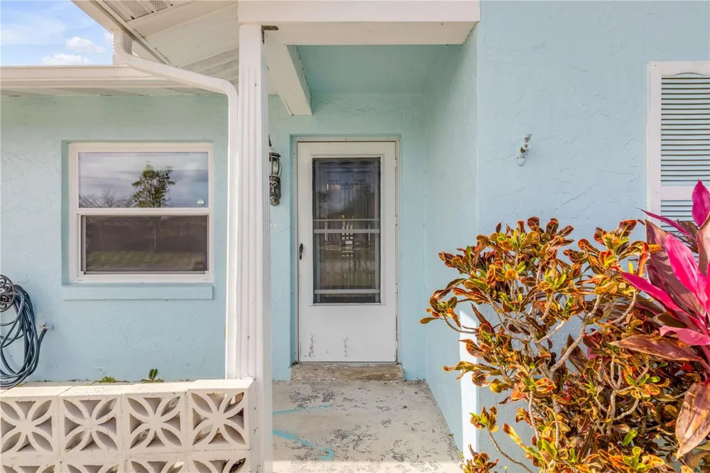 26 LAUGHING GULL LANE Edgewater, FL 32141