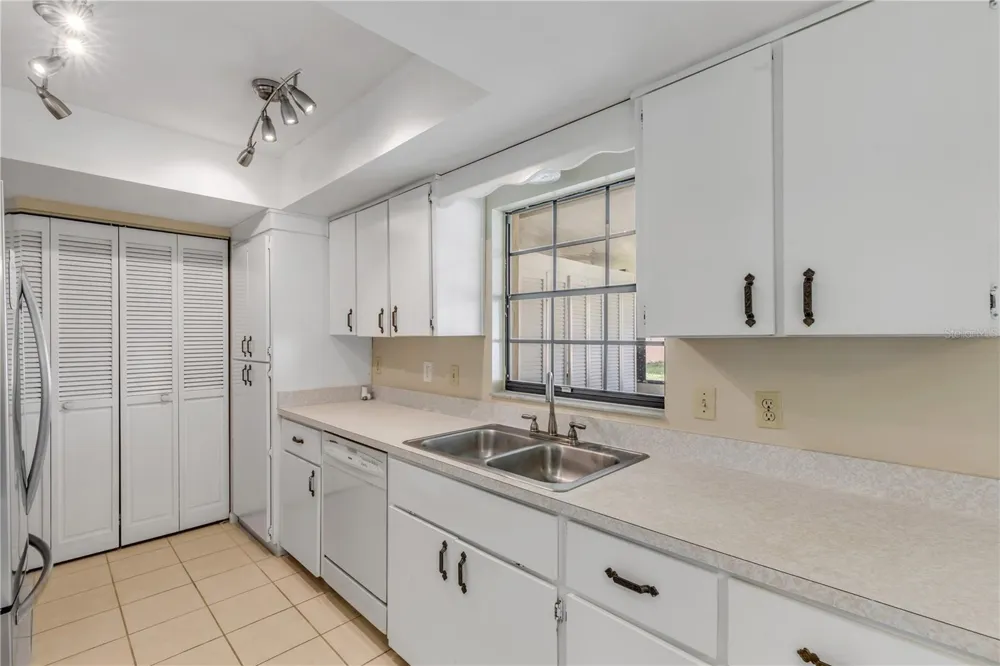 26 LAUGHING GULL LANE Edgewater, FL 32141