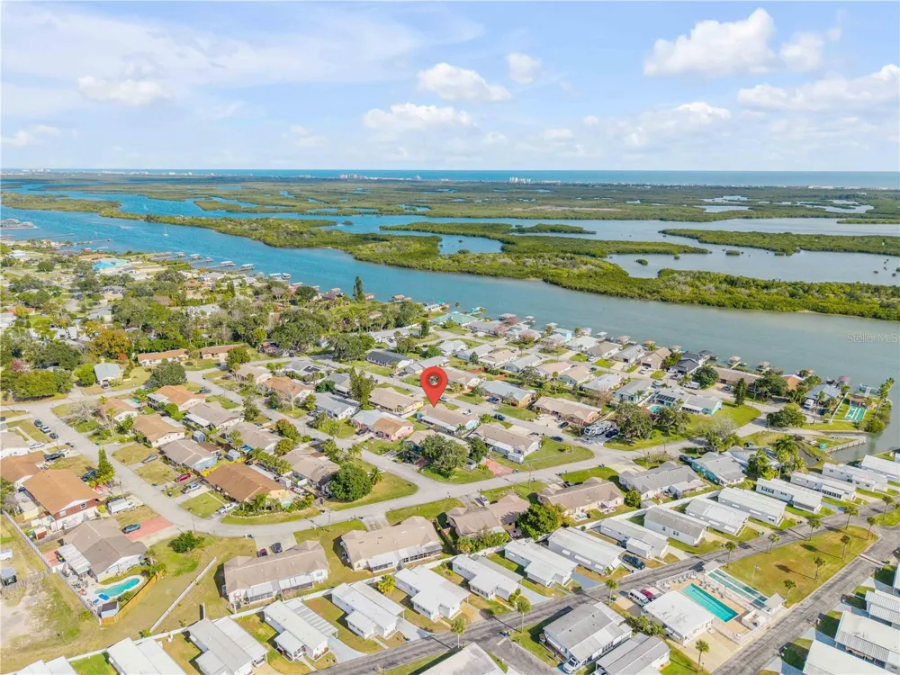 26 LAUGHING GULL LANE Edgewater, FL 32141