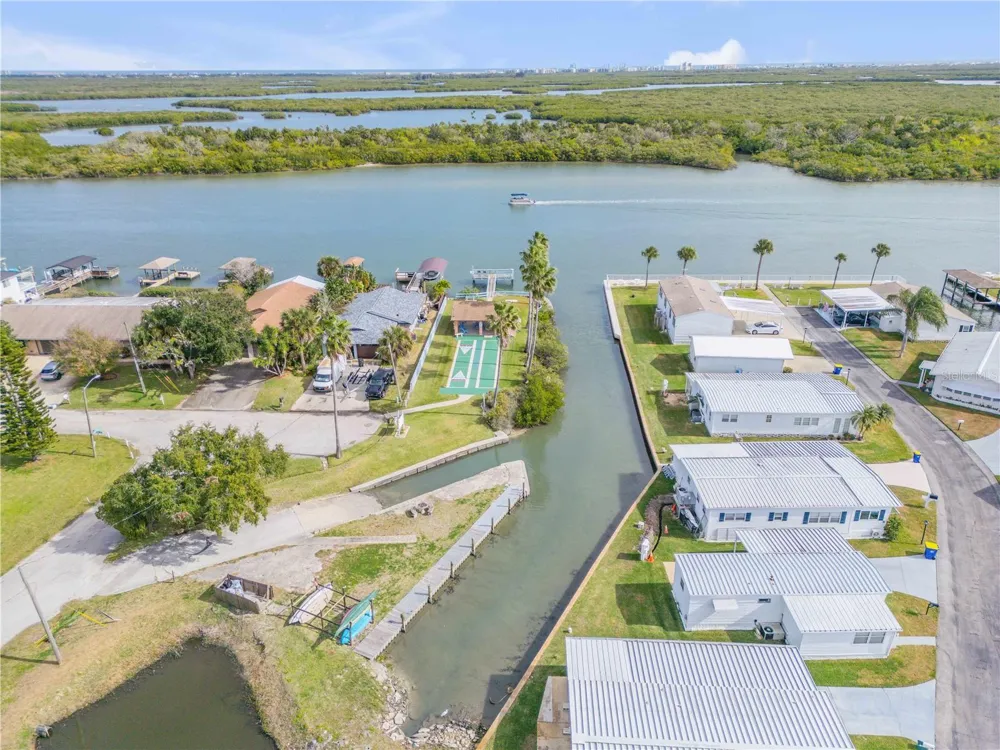 26 LAUGHING GULL LANE Edgewater, FL 32141
