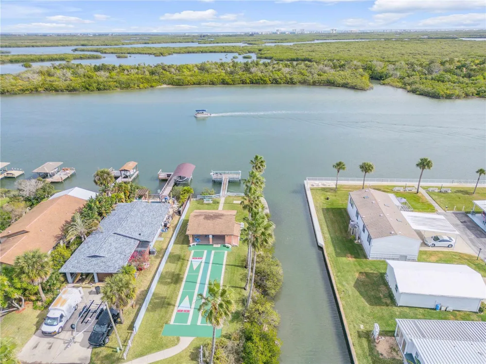 26 LAUGHING GULL LANE Edgewater, FL 32141
