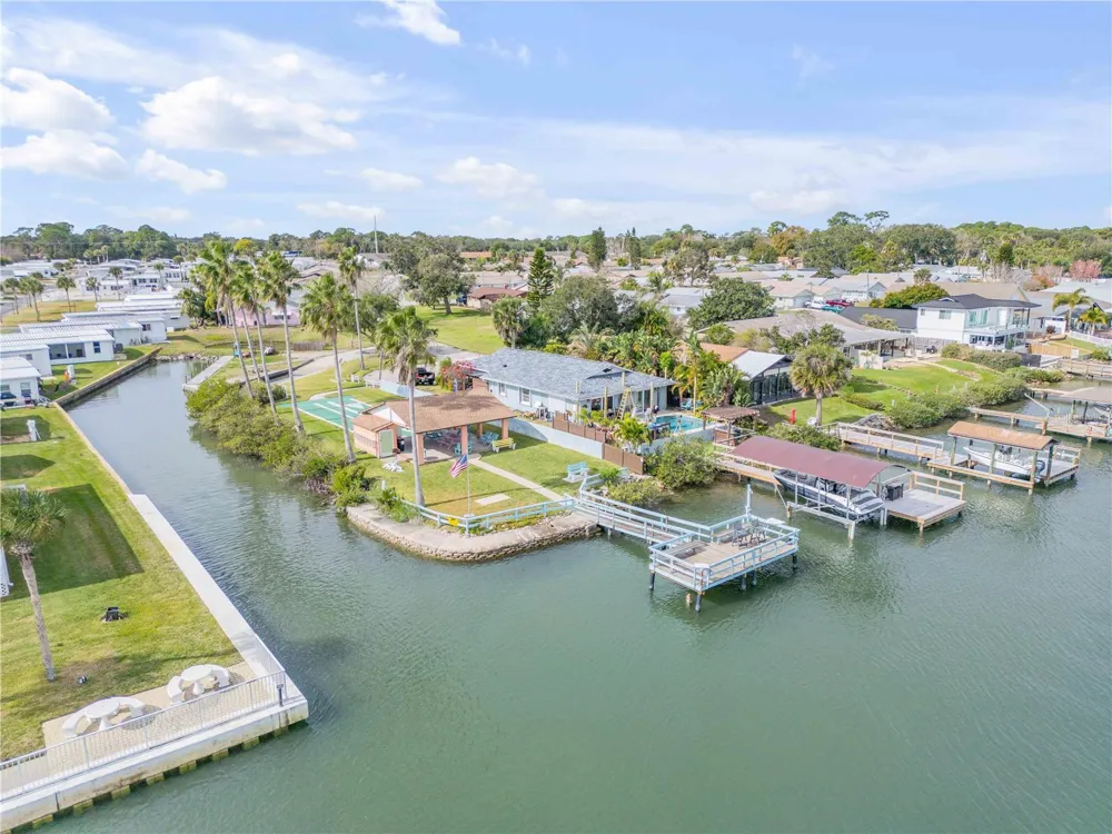 26 LAUGHING GULL LANE Edgewater, FL 32141