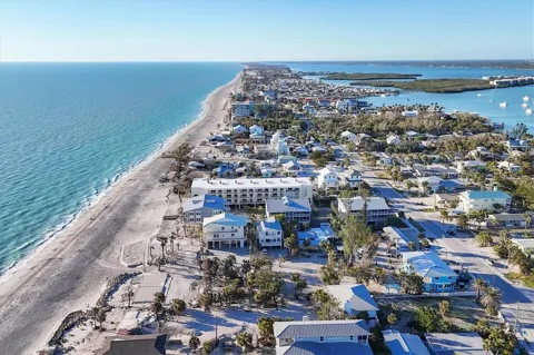 65 BEACHCOMBER LANE #B
