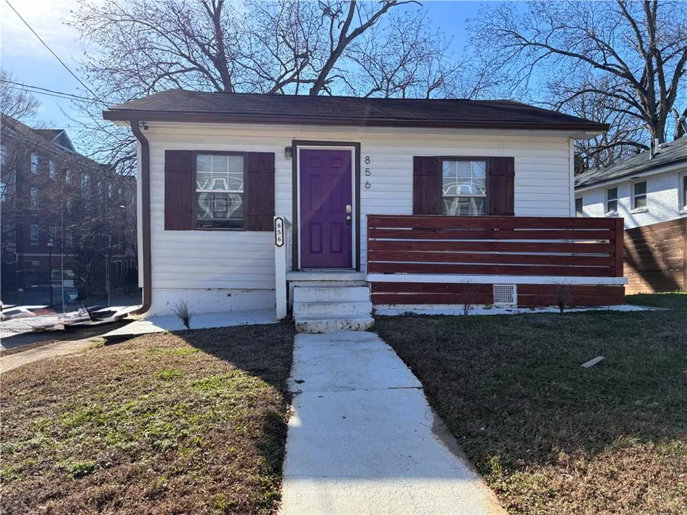 856 Beckwith Street SW