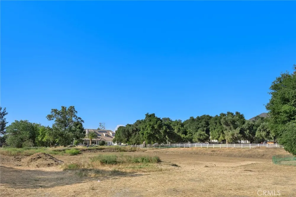 15625 Warm Springs Dr Canyon Country, CA 91387
