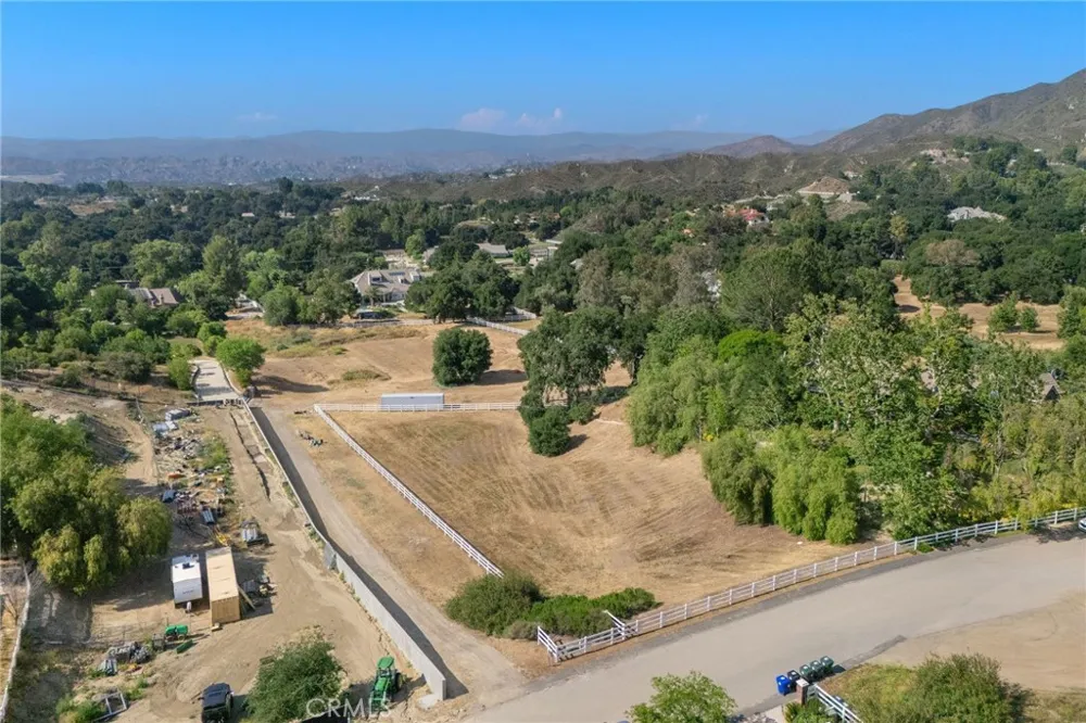 15625 Warm Springs Dr Canyon Country, CA 91387
