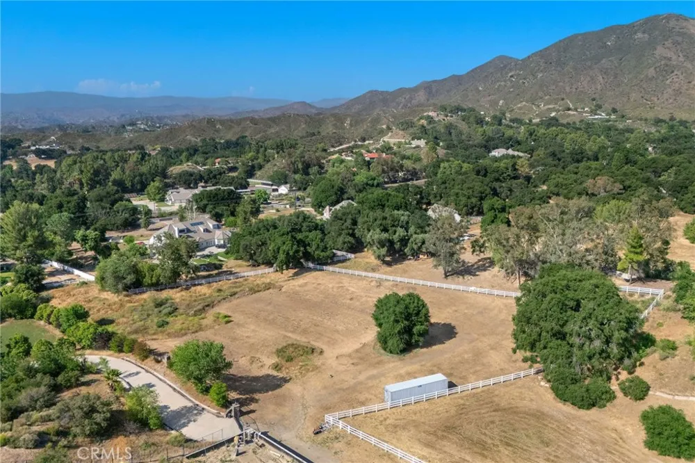 15625 Warm Springs Dr Canyon Country, CA 91387