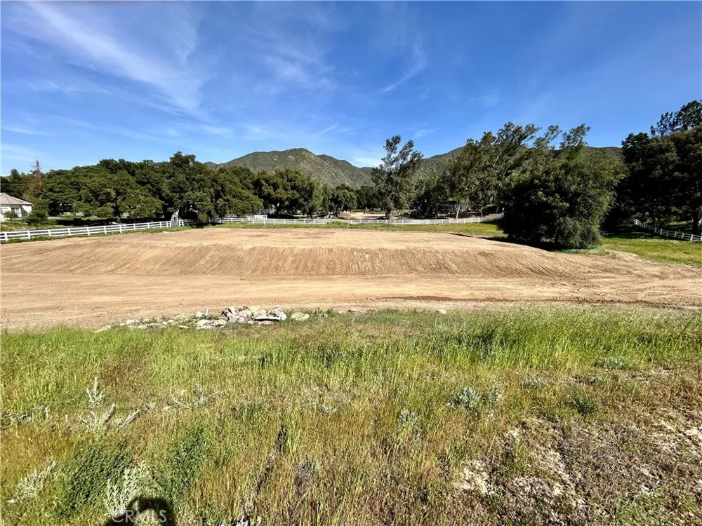 15625 Warm Springs Dr Canyon Country, CA 91387