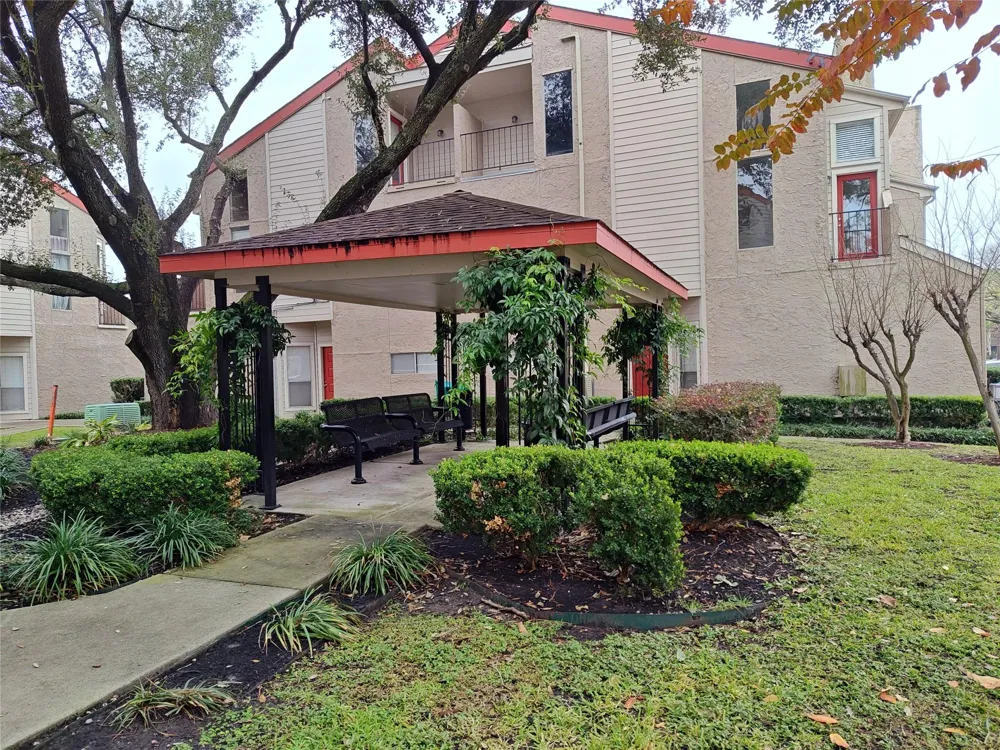 10855 Meadowglen Lane #928