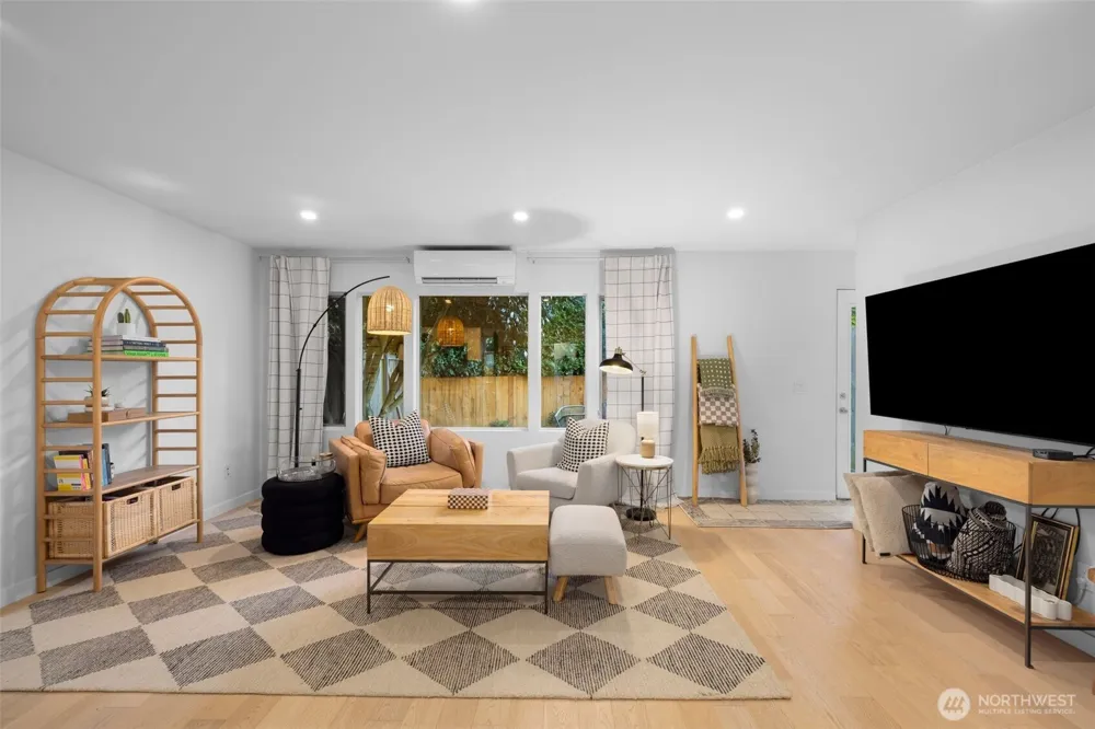 1519 5th Avenue W #2