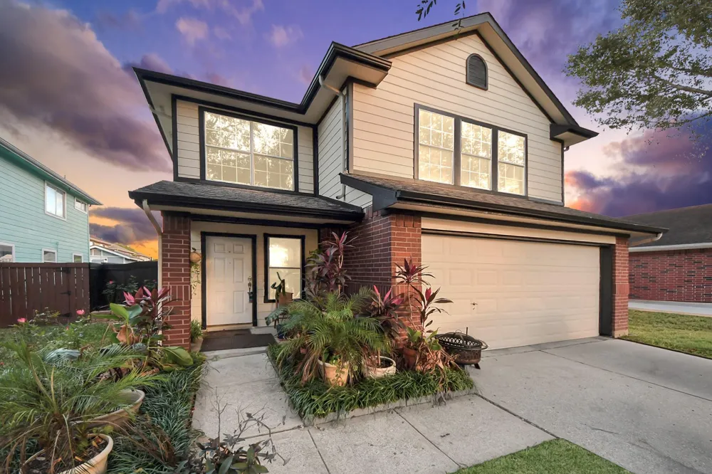 13019 Lindenloch Lane